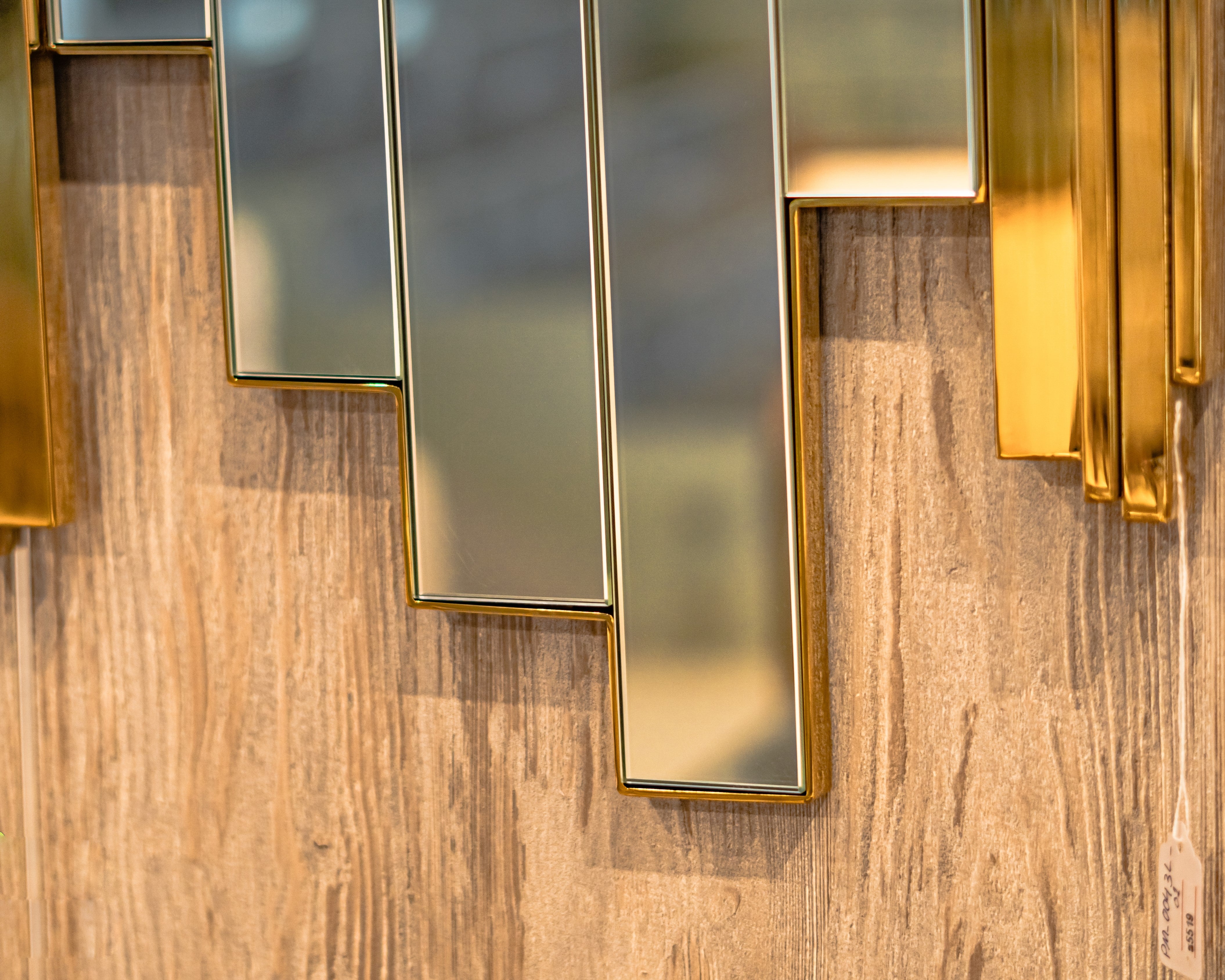 Irregular Wall Mirror - Luxurious