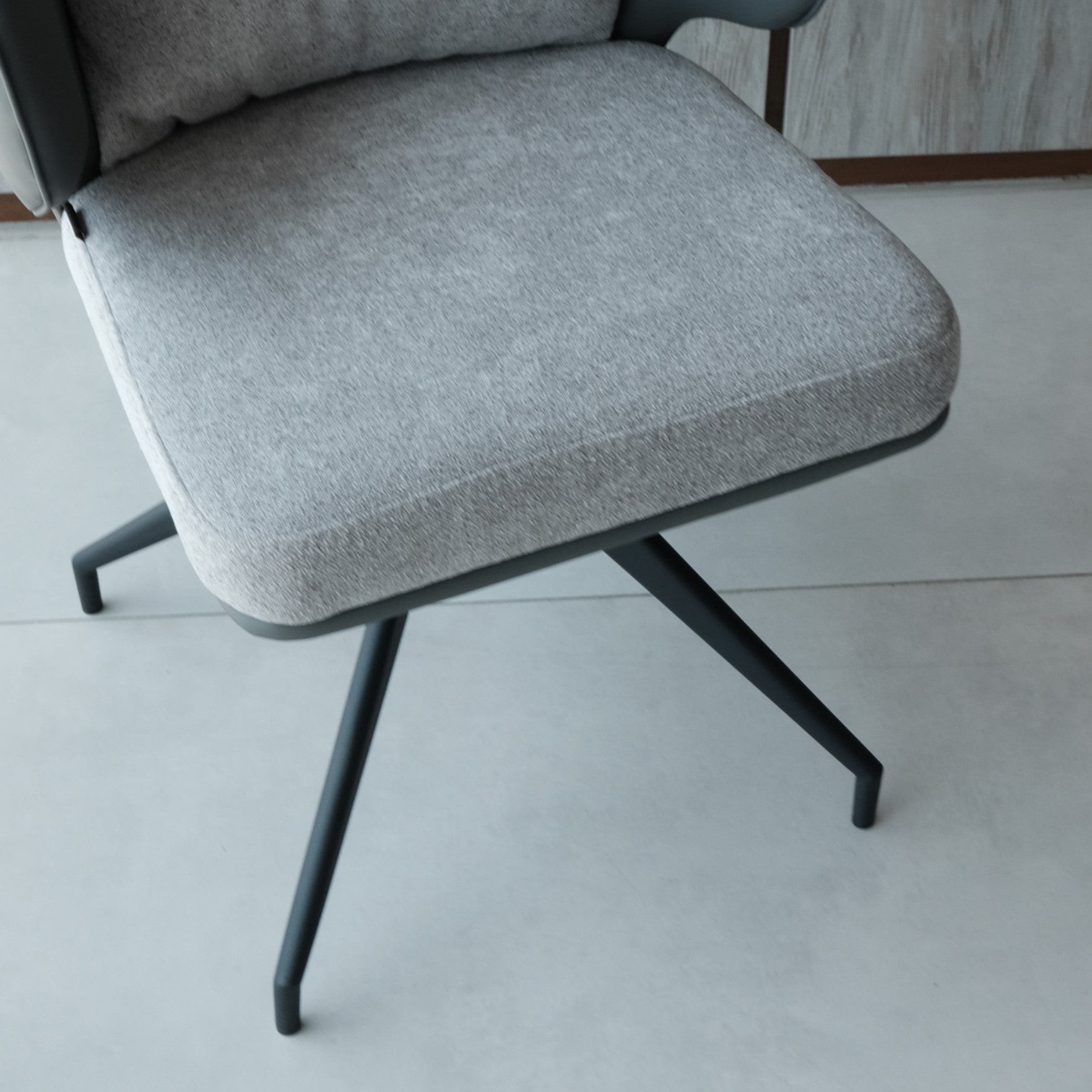 Swivel Dining Chair